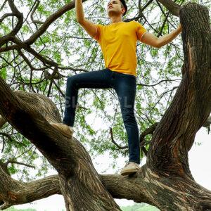 Man On Tree, Cliqnclix